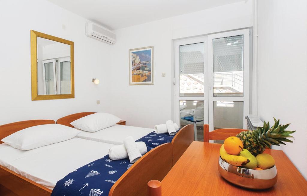 Sunrise Apartments And Studio Apartments 1 Локва-Рогозница Экстерьер фото